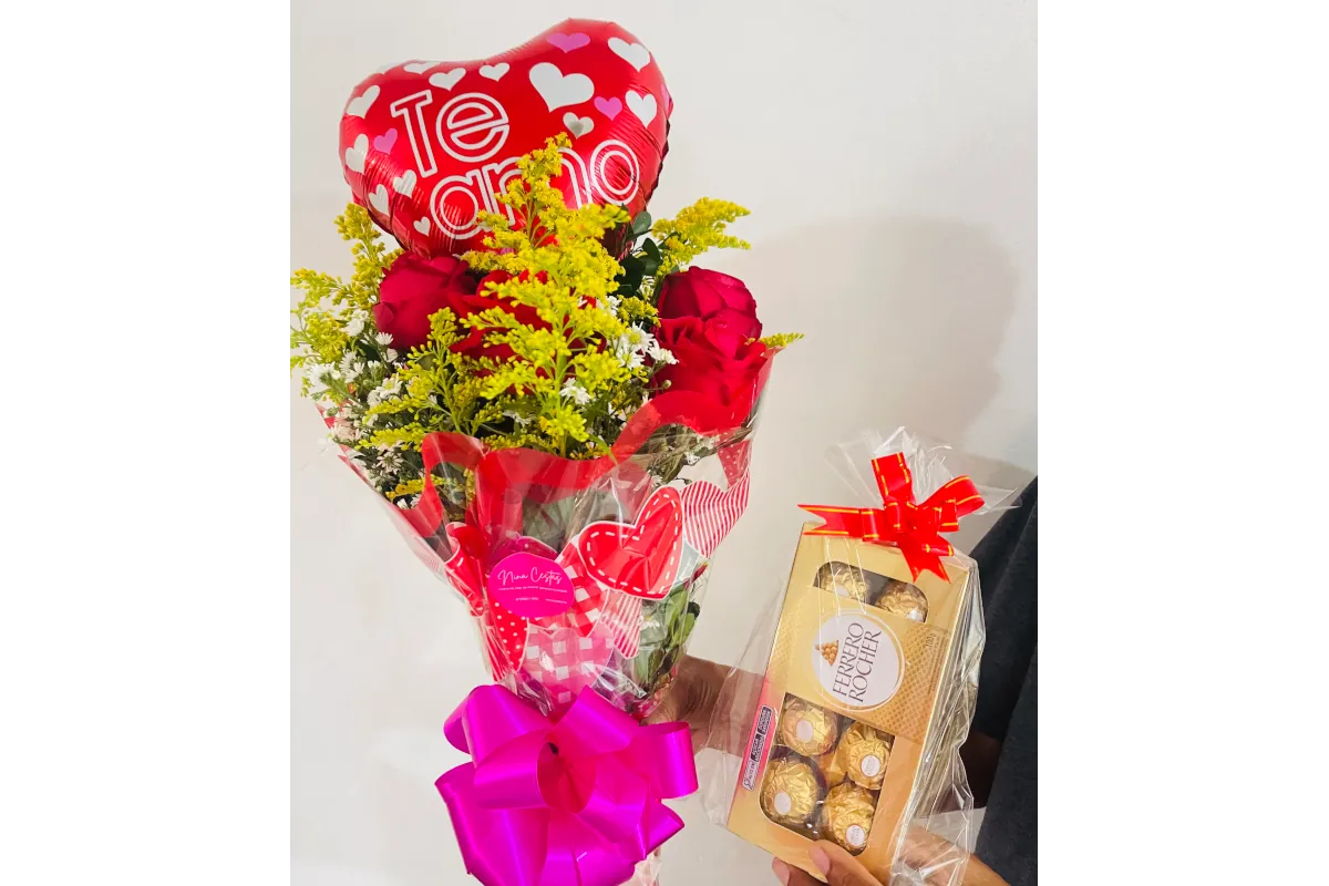 Buquê de Rosas com Ferrero Rocher da Nina Cestas