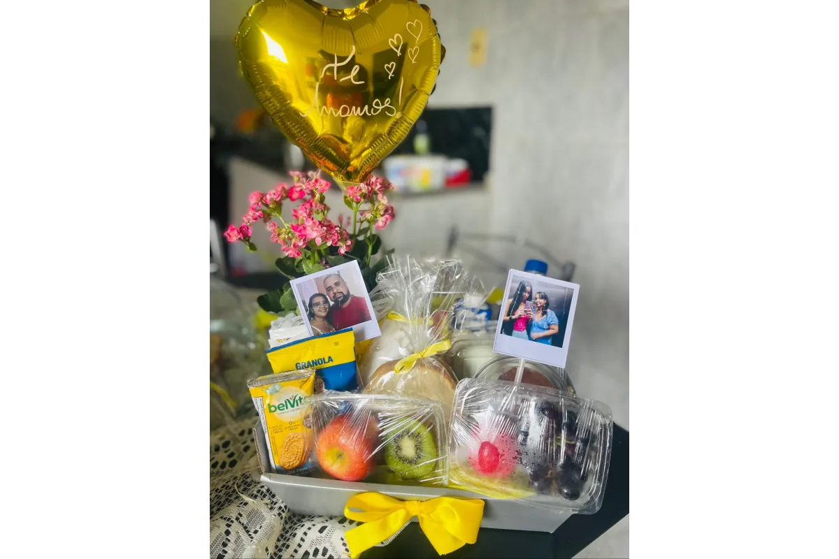 Café da Manhã Fitness Especial da Nina Cestas